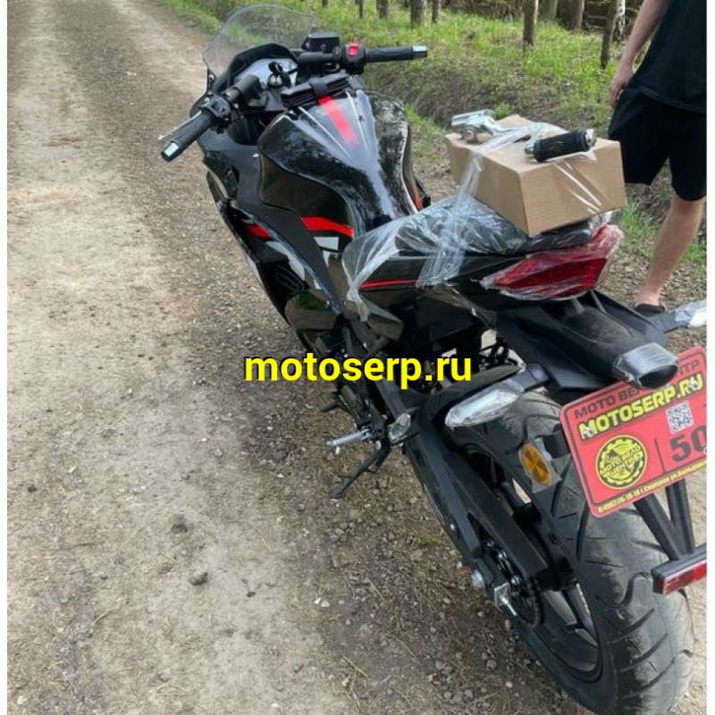 Купить  Мопед YAMASAKI SCORPION RS 2025г. рестайлинг. ЧЕРНЫЙ 4Т; 50cc; колеса 17"литые; 4пер, эл. старт; (шт) 01250 купить с доставкой по Москве и России, цена, технические характеристики, комплектация фото  - motoserp.ru