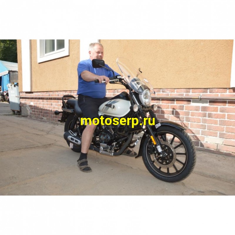 Купить  ====Мотоцикл BAJAJ Avenger Cruise White 220 DTS-i / Street 220 DTS-i с ветровым стеклом 4Т., 219.89 сс, 17"/15", возд.-масл. охлажд. (шт)  купить с доставкой по Москве и России, цена, технические характеристики, комплектация фото  - motoserp.ru