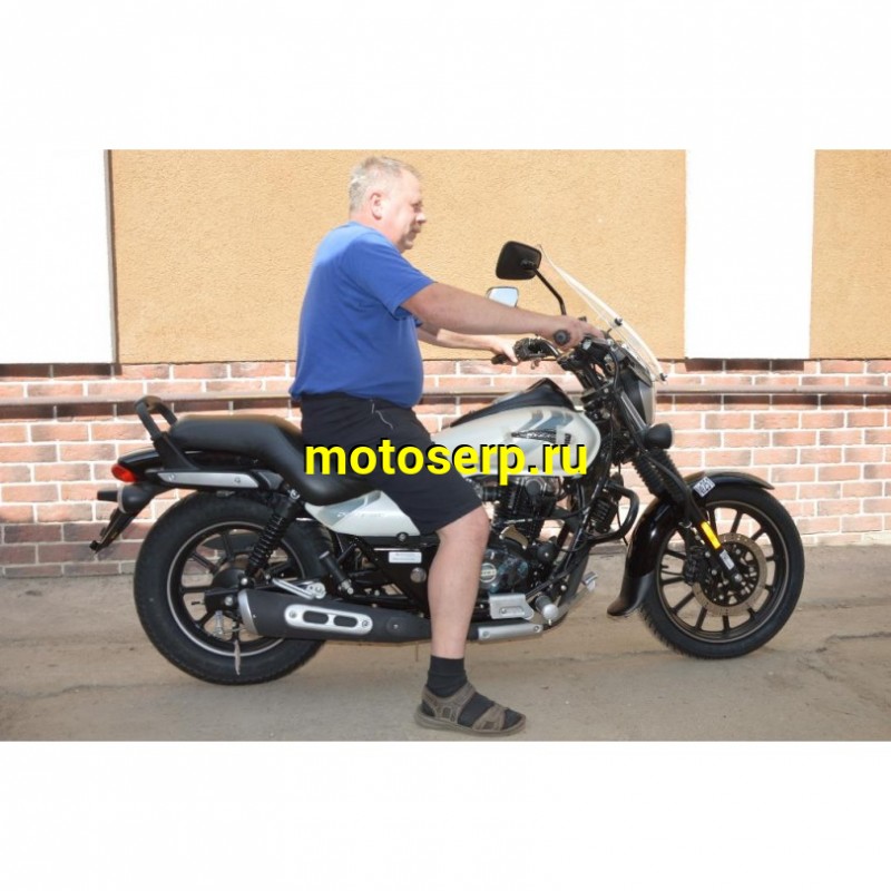 Купить  ====Мотоцикл BAJAJ Avenger Cruise White 220 DTS-i / Street 220 DTS-i с ветровым стеклом 4Т., 219.89 сс, 17"/15", возд.-масл. охлажд. (шт)  купить с доставкой по Москве и России, цена, технические характеристики, комплектация фото  - motoserp.ru