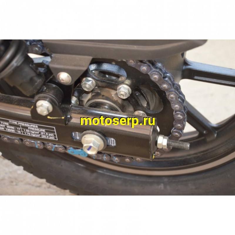 Купить  ====Мотоцикл BAJAJ Avenger Cruise White 220 DTS-i / Street 220 DTS-i с ветровым стеклом 4Т., 219.89 сс, 17"/15", возд.-масл. охлажд. (шт)  купить с доставкой по Москве и России, цена, технические характеристики, комплектация фото  - motoserp.ru