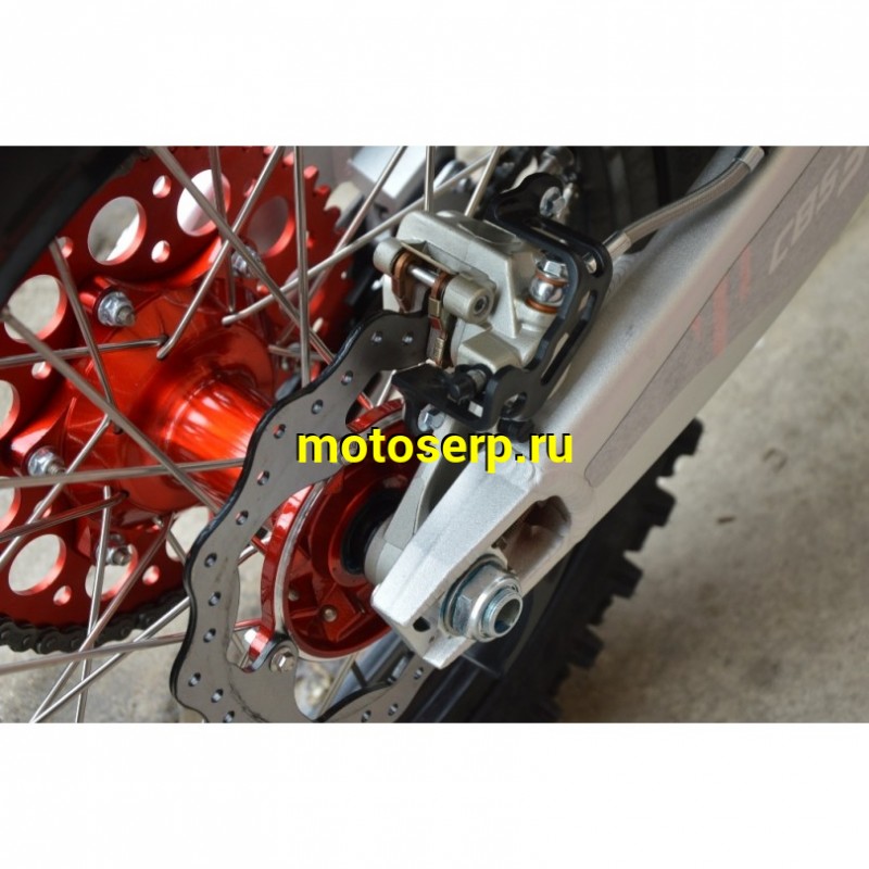 Купить  Мотоцикл Кросс/Эндуро ZUUM 300CBS ZM RIDER K8 (спортинв), 2021г; 21/18, 4Т, 300cc, ZS174MN,пластик КТМ, большой бак,вилка 48мм, карбюр.  (шт)   купить с доставкой по Москве и России, цена, технические характеристики, комплектация фото  - motoserp.ru