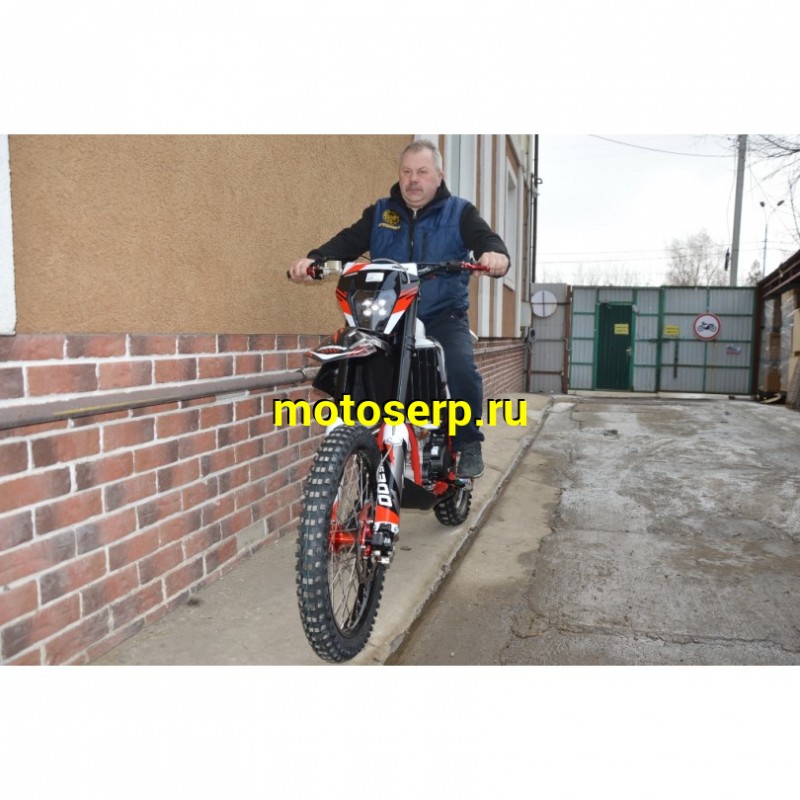 Купить  Мотоцикл Кросс/Эндуро ZUUM 300CBS ZM RIDER K8 (спортинв), 2021г; 21/18, 4Т, 300cc, ZS174MN,пластик КТМ, большой бак,вилка 48мм, карбюр.  (шт)   купить с доставкой по Москве и России, цена, технические характеристики, комплектация фото  - motoserp.ru