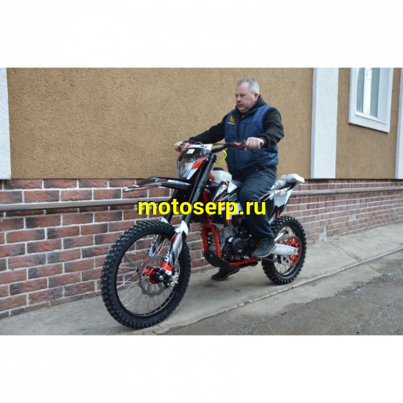 Купить  Мотоцикл Кросс/Эндуро ZUUM 300CBS ZM RIDER K8 (спортинв), 2021г; 21/18, 4Т, 300cc, ZS174MN,пластик КТМ, большой бак,вилка 48мм, карбюр.  (шт)   купить с доставкой по Москве и России, цена, технические характеристики, комплектация фото  - motoserp.ru