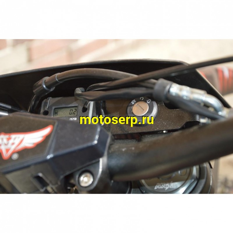 Купить  ====Мотоцикл Кросс/Эндуро ZUUM CR250 CB К8 (спортинв),  21/18, 4Т, 250cc, ZS172FMM, пластик КТМ , большой бак, вилка 48мм, карбюр, (Бер) (шт)   купить с доставкой по Москве и России, цена, технические характеристики, комплектация фото  - motoserp.ru
