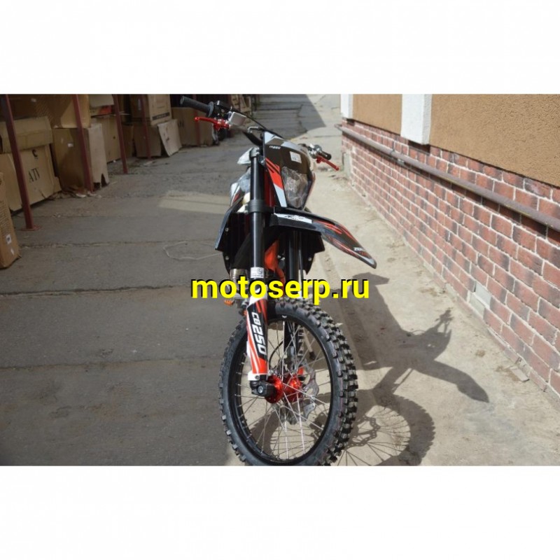 Купить  ====Мотоцикл Кросс/Эндуро ZUUM CR250 CB К8 (спортинв),  21/18, 4Т, 250cc, ZS172FMM, пластик КТМ , большой бак, вилка 48мм, карбюр, (Бер) (шт)   купить с доставкой по Москве и России, цена, технические характеристики, комплектация фото  - motoserp.ru
