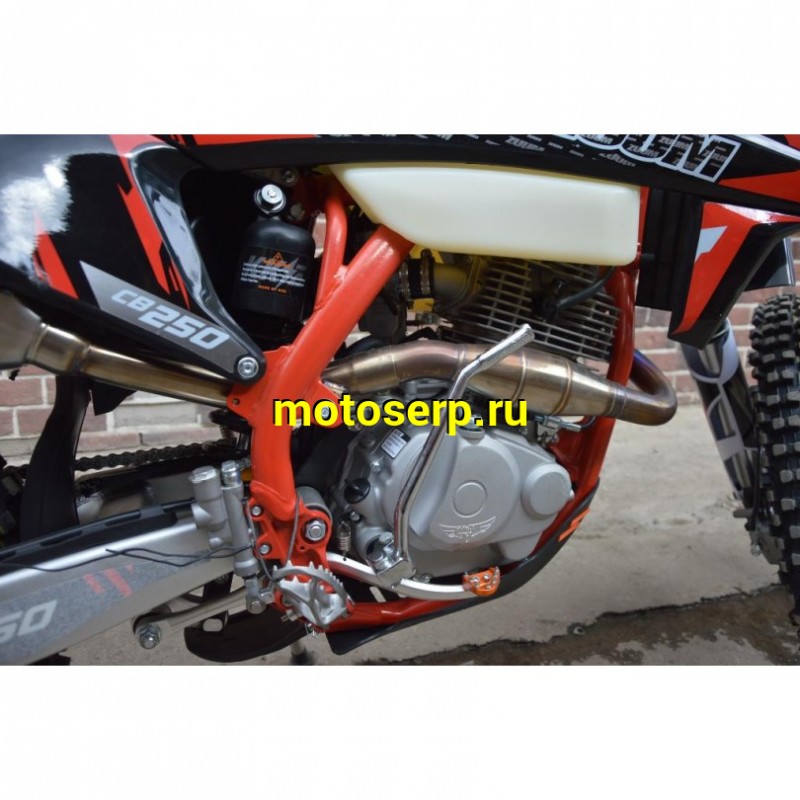 Купить  ====Мотоцикл Кросс/Эндуро ZUUM CR250 CB К8 (спортинв),  21/18, 4Т, 250cc, ZS172FMM, пластик КТМ , большой бак, вилка 48мм, карбюр, (Бер) (шт)   купить с доставкой по Москве и России, цена, технические характеристики, комплектация фото  - motoserp.ru