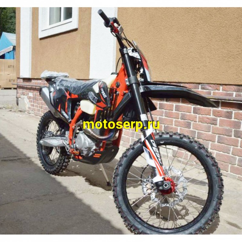 Купить  ====Мотоцикл Кросс/Эндуро ZUUM CR250 CB К8 (спортинв),  21/18, 4Т, 250cc, ZS172FMM, пластик КТМ , большой бак, вилка 48мм, карбюр, (Бер) (шт)   купить с доставкой по Москве и России, цена, технические характеристики, комплектация фото  - motoserp.ru