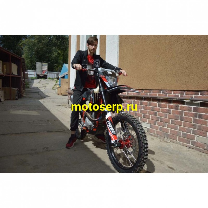 Купить  ====Мотоцикл Кросс/Эндуро ZUUM CR250 CB К8 (спортинв),  21/18, 4Т, 250cc, ZS172FMM, пластик КТМ , большой бак, вилка 48мм, карбюр, (Бер) (шт)   купить с доставкой по Москве и России, цена, технические характеристики, комплектация фото  - motoserp.ru