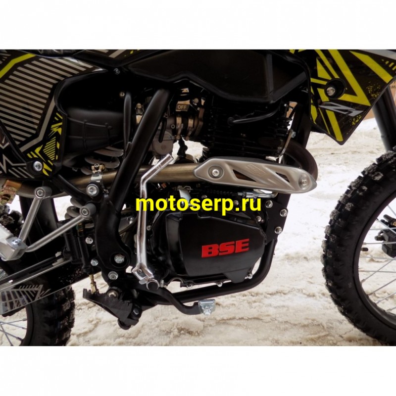 Купить  ====Мотоцикл Кросс/Эндуро BSE Z1 150e 19/16 Zebra Yellow 2.0 (ЧЕРНЫЙ ПЛАСТИК, защита рук, USB зарядка) (шт)   купить с доставкой по Москве и России, цена, технические характеристики, комплектация фото  - motoserp.ru