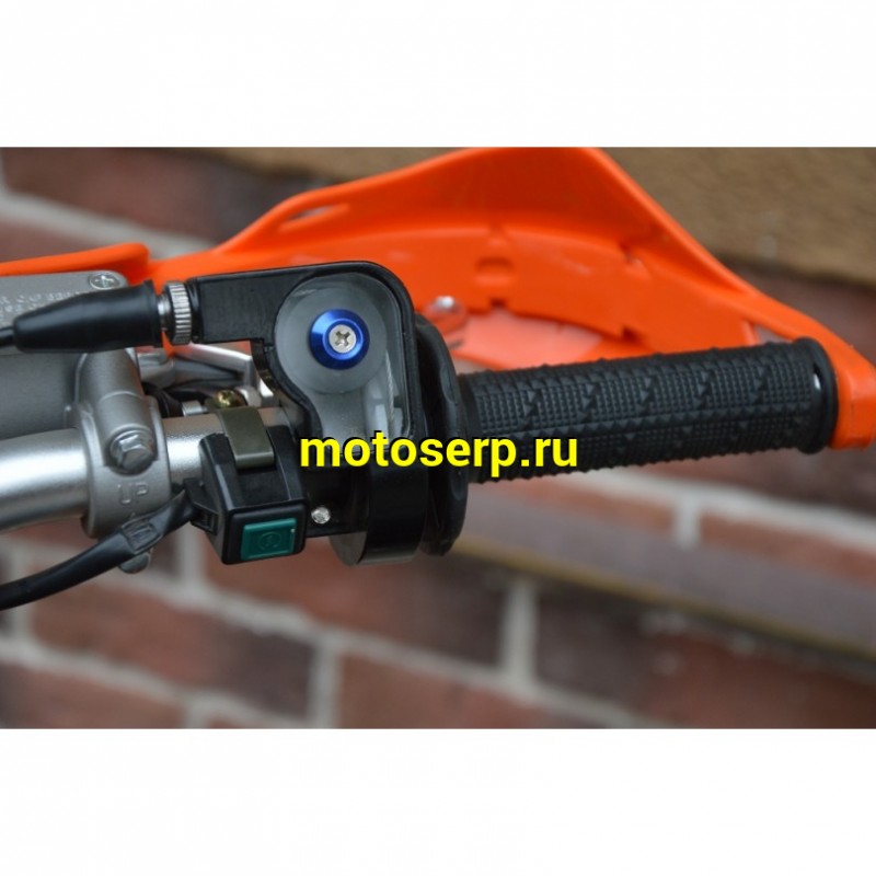 Купить  ====Мотоцикл Кросс/Эндуро ZUUMAV CBS 300 PRO (спортинв),  21/18, 4Т, 300cc, ZS174MN-3 с баланс., жидк. охл. (шт) (ZUUMAV купить с доставкой по Москве и России, цена, технические характеристики, комплектация фото  - motoserp.ru
