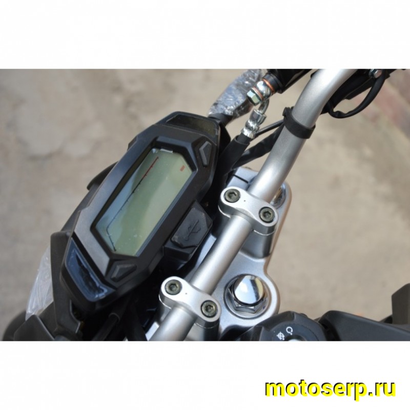 Купить  ====Мотоцикл Loncin LONCIN CR4 (ПТС) 17"/17",6КПП,возд.-масл.,баланс. вал.,(шт) (зак) (VOGE купить с доставкой по Москве и России, цена, технические характеристики, комплектация фото  - motoserp.ru