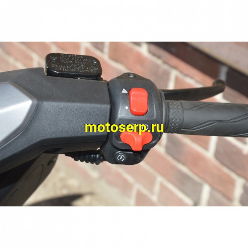 Купить  Скутер Regulmoto GRIDO 200 (Гридо 200) (125/175сс) (LJ175T-18) колеса 13/13 (зал) 2023г. (шт) купить с доставкой по Москве и России, цена, технические характеристики, комплектация фото  - motoserp.ru