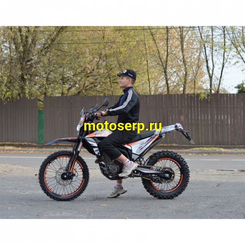 Купить  Мотоцикл Кросс/Эндуро Regulmoto CR-X 300 (ЭПТС) 21/18" Zongshen 175FMM PR300, балансир, перо 41мм, все регулировки (шт)  купить с доставкой по Москве и России, цена, технические характеристики, комплектация фото  - motoserp.ru