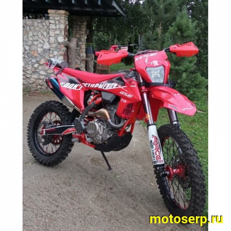 Купить  Мотоцикл Кросс/Эндуро BSE T9 Red Arrow 300сс, (TYX300SR) 21/18,  FASTACE, призер SEA TO SKY (шт)  купить с доставкой по Москве и России, цена, технические характеристики, комплектация фото  - motoserp.ru