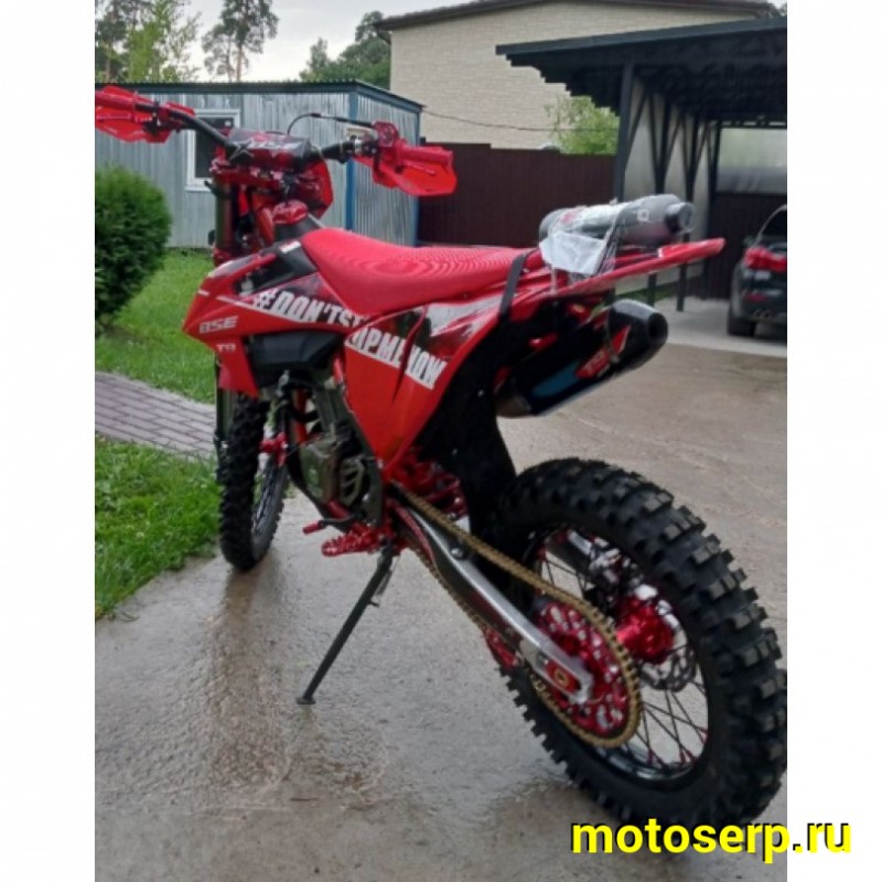 Купить  Мотоцикл Кросс/Эндуро BSE T9 Red Arrow 300сс, (TYX300SR) 21/18,  FASTACE, призер SEA TO SKY (шт)  купить с доставкой по Москве и России, цена, технические характеристики, комплектация фото  - motoserp.ru