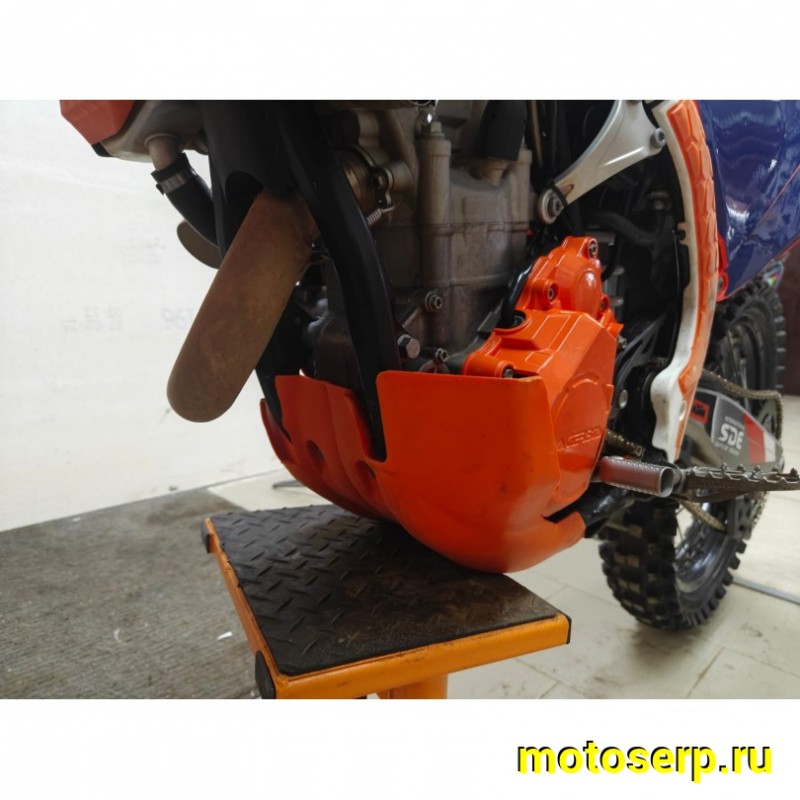 Купить  ====Мотоцикл Кросс КТМ 350 SX-F  Б/У 140м.ч. 2017 г, лайтовое использование, ни разу не вскрывался!! состояние отличное (шт) купить с доставкой по Москве и России, цена, технические характеристики, комплектация фото  - motoserp.ru