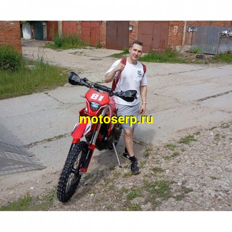 Купить  Мотоцикл Кросс/Эндуро Regulmoto Holeshot Red Edition 175FMM-5PR (спортинв) 300cc балан.,6КПП, 4V,подв. сж/отб KKE 2катр. 47мм  (2025г.)  (шт) купить с доставкой по Москве и России, цена, технические характеристики, комплектация фото  - motoserp.ru