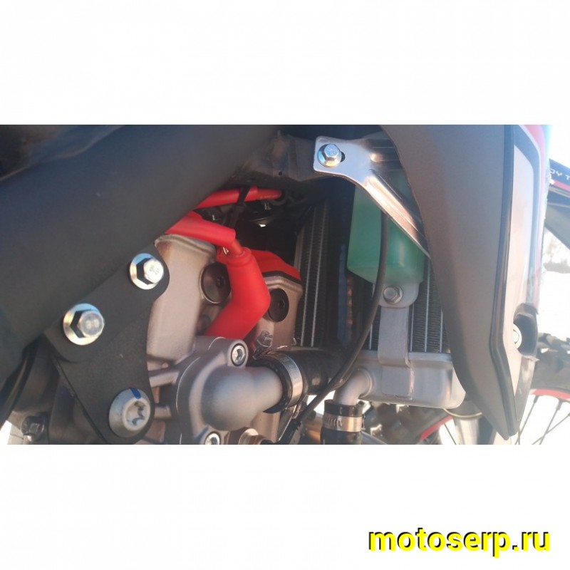 Купить  Мотоцикл Кросс/Эндуро Regulmoto CR-Z 300 (ЭПТС) 21/18, Gear 6, (NB300) NB178MN-6 292сс, 4Т, Красный/черный (шт) купить с доставкой по Москве и России, цена, технические характеристики, комплектация фото  - motoserp.ru