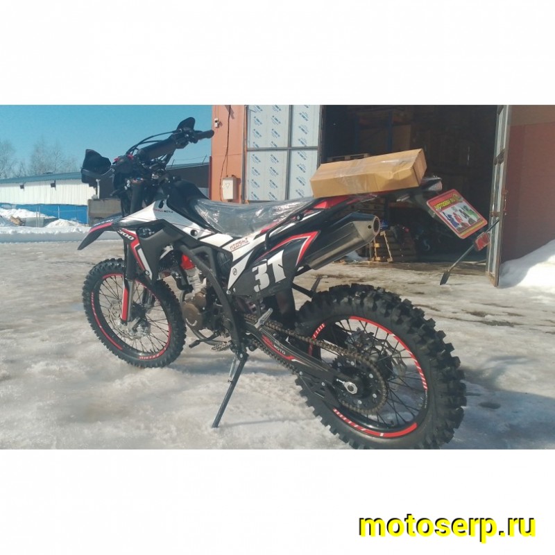 Купить  Мотоцикл Кросс/Эндуро Regulmoto CR-Z 300 (ЭПТС) 21/18, Gear 6, (NB300) NB178MN-6 292сс, 4Т, Красный/черный (шт) купить с доставкой по Москве и России, цена, технические характеристики, комплектация фото  - motoserp.ru