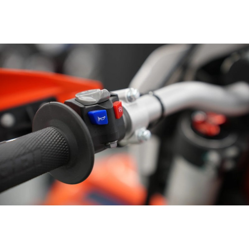 Купить  Мотоцикл Кросс/Эндуро Loncin X-Spurs 300L (YBS300) 4Т, карб., охл. жидк., 21"/18" (шт) купить с доставкой по Москве и России, цена, технические характеристики, комплектация фото  - motoserp.ru