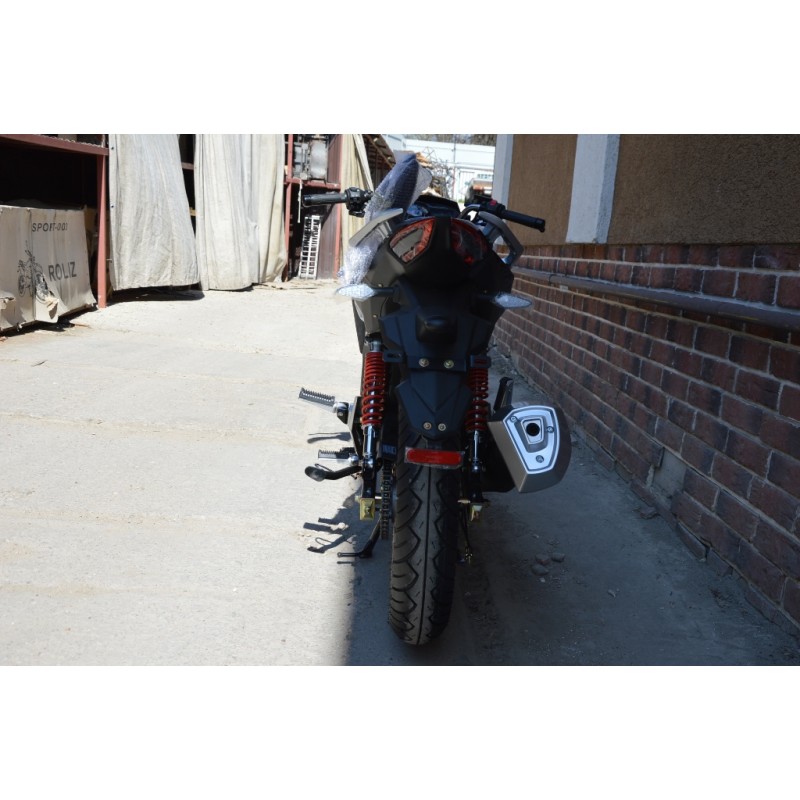 Купить  Мотоцикл Motoland FLASH 200 200cc КПП 5ск., диск/барабан, 17"/17" кл. (шт) (зак) (ML 5493 купить с доставкой по Москве и России, цена, технические характеристики, комплектация фото  - motoserp.ru