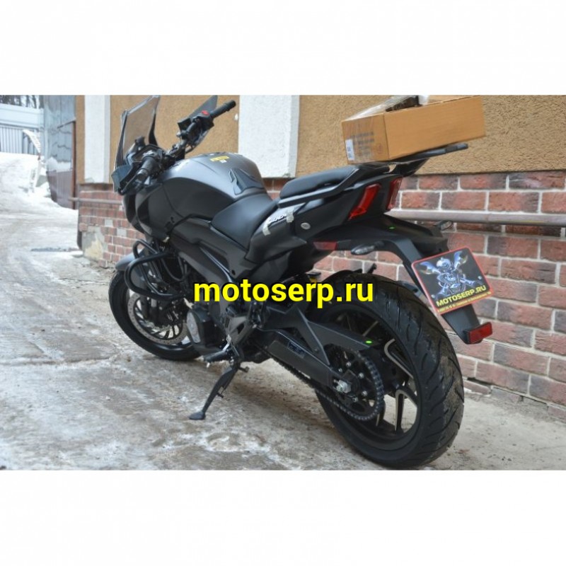 Купить  ====Мотоцикл BAJAJ Dominar 400 Touring (Доминар 400) ЧЕРН. 2023г. нейкид 390cc; ABS; 6 ск; 39.9л/с, двигатель КТМ DUKE; 4 клап; 3 свечи на цил (шт) купить с доставкой по Москве и России, цена, технические характеристики, комплектация фото  - motoserp.ru