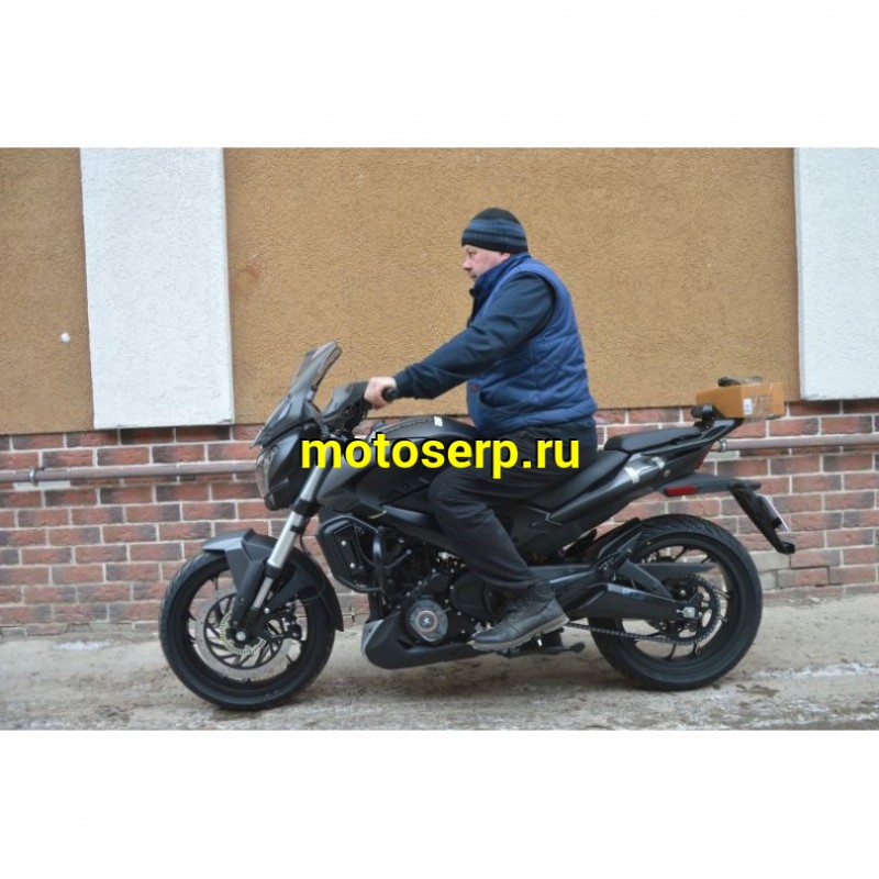 Купить  ====Мотоцикл BAJAJ Dominar 400 Touring (Доминар 400) ЧЕРН. 2023г. нейкид 390cc; ABS; 6 ск; 39.9л/с, двигатель КТМ DUKE; 4 клап; 3 свечи на цил (шт) купить с доставкой по Москве и России, цена, технические характеристики, комплектация фото  - motoserp.ru