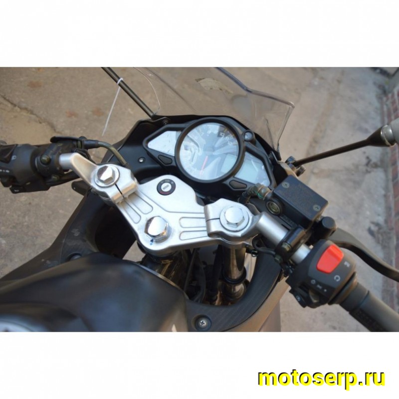 Купить  ====Мотоцикл LIFAN LF200-10P (Лифан 200-10Р),200сс,4-такт.,инжект.,водян.охл.,6 перед.,кол.17"/17" (шт) купить с доставкой по Москве и России, цена, технические характеристики, комплектация фото  - motoserp.ru