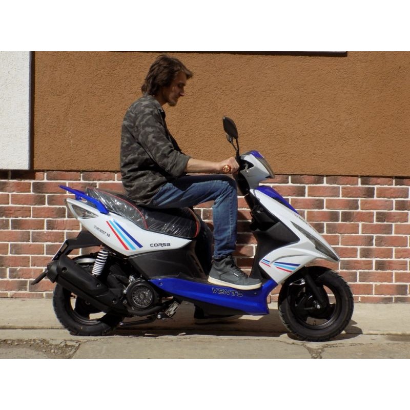 Купить  Скутер VMC CORSA (Венто Корса) 50 cc; 1,5 местный, 4Т, возд. охлажд., диск/барабан, кол. 10/10 (шт) 01500 (Vento купить с доставкой по Москве и России, цена, технические характеристики, комплектация фото  - motoserp.ru