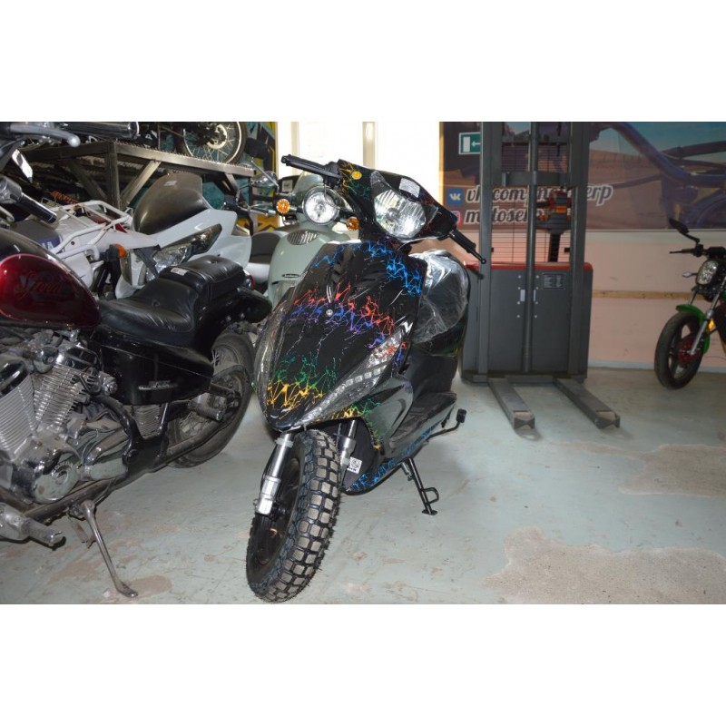 Купить  Скутер VMC CORSA (Венто Корса) 50 cc; 1,5 местный, 4Т, возд. охлажд., диск/барабан, кол. 10/10 (шт) 01500 (Vento купить с доставкой по Москве и России, цена, технические характеристики, комплектация фото  - motoserp.ru