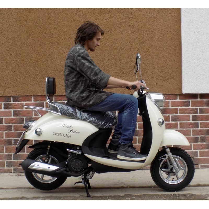 Купить  Скутер VMC RETRO (Венто Ретро) 50cc; 1,5 местный, 4Т, возд. охлажд., диск/барабан, кол. 10"/10" (шт) 01500 (Vento купить с доставкой по Москве и России, цена, технические характеристики, комплектация фото  - motoserp.ru