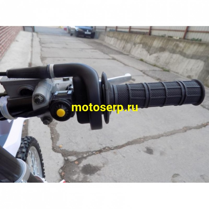 Купить  ====Кросс BSE Мотоцикл кроссовый BSE Z5-250e (спортинв), 21/18, 166FMM,  4Т, 5 перед.,возд.охл, диск.торм., фара, эл/кик стартер (шт)   купить с доставкой по Москве и России, цена, технические характеристики, комплектация фото  - motoserp.ru