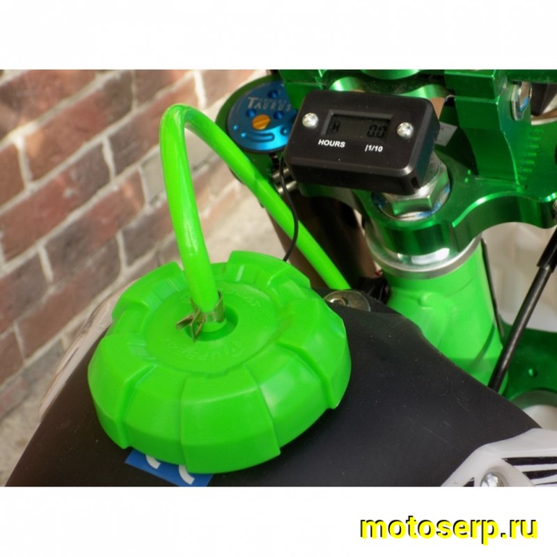 Купить  Питбайк Motoland APEX 140 (спортинв),4Т,140cc, возд-масл. охл., кикст., золотая цепь, регулир. подвеска, фара,моточасы,17"/14" (шт) (ML 9542 (0 купить с доставкой по Москве и России, цена, технические характеристики, комплектация фото  - motoserp.ru