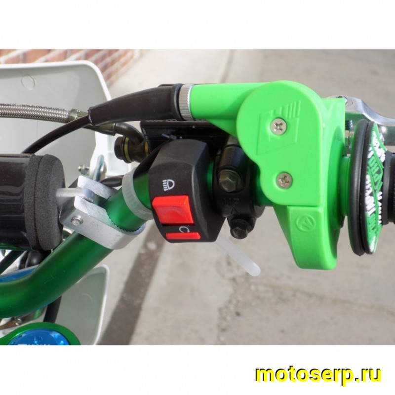 Купить  Питбайк Motoland APEX 140 (спортинв),4Т,140cc, возд-масл. охл., кикст., золотая цепь, регулир. подвеска, фара,моточасы,17"/14" (шт) (ML 9542 (0 купить с доставкой по Москве и России, цена, технические характеристики, комплектация фото  - motoserp.ru
