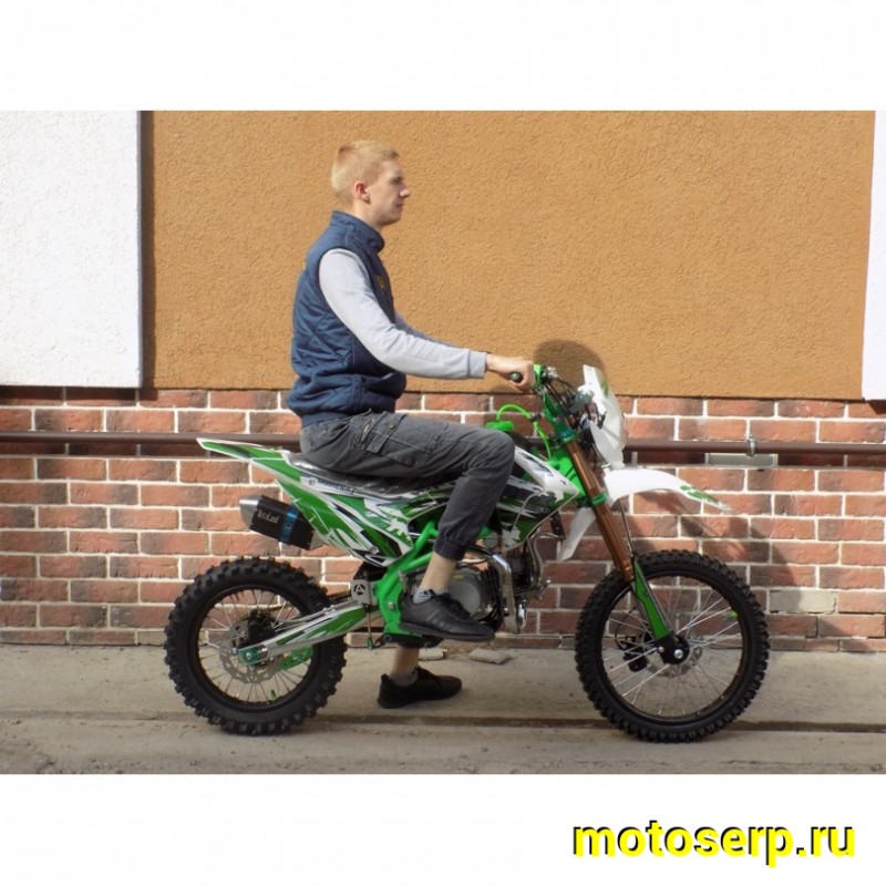 Купить  Питбайк Motoland APEX 140 (спортинв),4Т,140cc, возд-масл. охл., кикст., золотая цепь, регулир. подвеска, фара,моточасы,17"/14" (шт) (ML 9542 (0 купить с доставкой по Москве и России, цена, технические характеристики, комплектация фото  - motoserp.ru