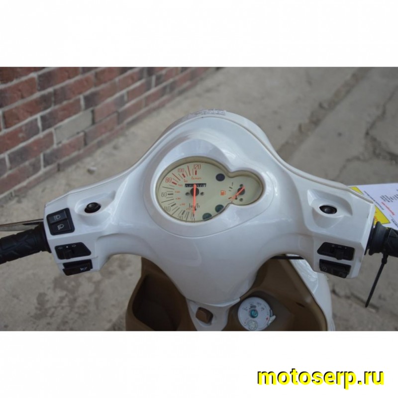 Купить  ====Скутер MOTOLIFE CY125T-3B (Мотолайф Веспа) (реплика VESPA) скол на пластике внизу. 4Т, 125сс, литые 14"/14",  диск./бараб. Белый  (Бер) (шт) (0 купить с доставкой по Москве и России, цена, технические характеристики, комплектация фото  - motoserp.ru