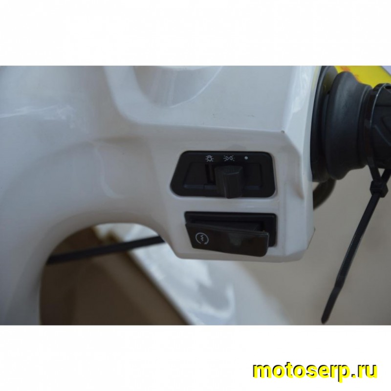 Купить  ====Скутер MOTOLIFE CY125T-3B (Мотолайф Веспа) (реплика VESPA) скол на пластике внизу. 4Т, 125сс, литые 14"/14",  диск./бараб. Белый  (Бер) (шт) (0 купить с доставкой по Москве и России, цена, технические характеристики, комплектация фото  - motoserp.ru