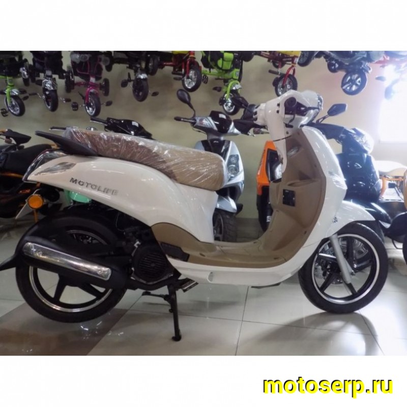 Купить  ====Скутер MOTOLIFE CY125T-3B (Мотолайф Веспа) (реплика VESPA) скол на пластике внизу. 4Т, 125сс, литые 14"/14",  диск./бараб. Белый  (Бер) (шт) (0 купить с доставкой по Москве и России, цена, технические характеристики, комплектация фото  - motoserp.ru