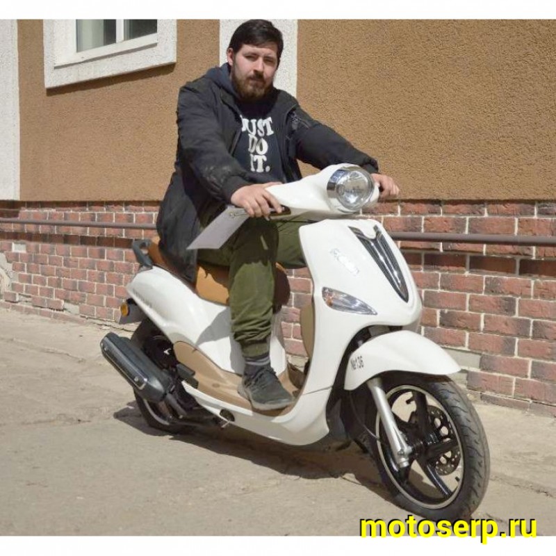 Купить  ====Скутер MOTOLIFE CY125T-3B (Мотолайф Веспа) (реплика VESPA) скол на пластике внизу. 4Т, 125сс, литые 14"/14",  диск./бараб. Белый  (Бер) (шт) (0 купить с доставкой по Москве и России, цена, технические характеристики, комплектация фото  - motoserp.ru