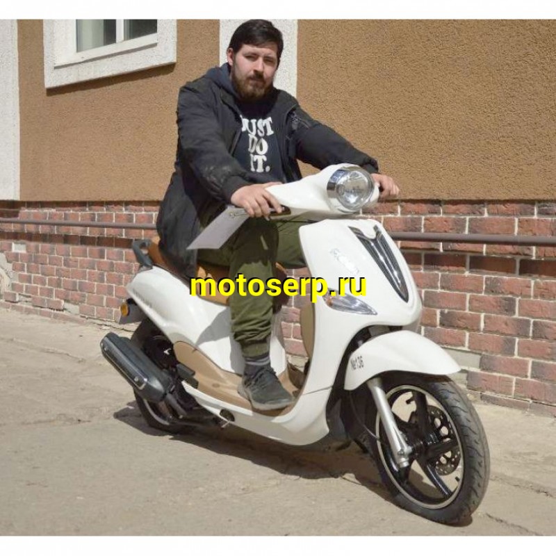 Купить  ====Скутер MOTOLIFE CY125T-3B (Мотолайф Веспа) (реплика VESPA) скол на пластике внизу. 4Т, 125сс, литые 14"/14",  диск./бараб. Белый  (Бер) (шт) (0 купить с доставкой по Москве и России, цена, технические характеристики, комплектация фото  - motoserp.ru