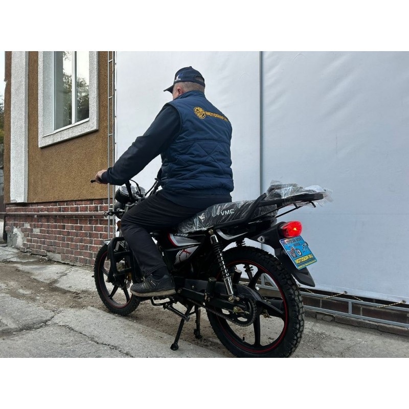 Купить  Мопед VMC RIVA-II CX 50 NEW  (Венто Рива це икс 50) 4Т; 50сс; 17"литые; Электр. цв панель, линзов фара, LED светотехника (шт) 01200 (Vento купить с доставкой по Москве и России, цена, технические характеристики, комплектация фото  - motoserp.ru