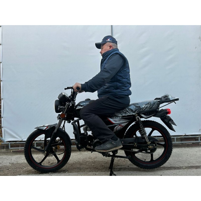 Купить  Мопед VMC RIVA-II CX 50 NEW  (Венто Рива це икс 50) 4Т; 50сс; 17"литые; Электр. цв панель, линзов фара, LED светотехника (шт) 01200 (Vento купить с доставкой по Москве и России, цена, технические характеристики, комплектация фото  - motoserp.ru