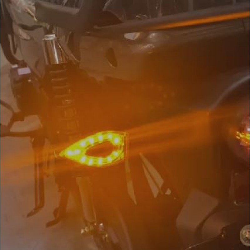 Купить  Мопед VMC RIVA-II CX 50 NEW  (Венто Рива це икс 50) 4Т; 50сс; 17"литые; Электр. цв панель, линзов фара, LED светотехника (шт) 01200 (Vento купить с доставкой по Москве и России, цена, технические характеристики, комплектация фото  - motoserp.ru