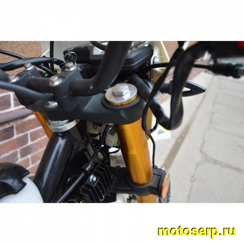 Купить  ====Мотоцикл Кросс/Эндуро RACER ENDURO 300 RC300-GY8A (Рейсер Эндуро 300) (ПТС), 21/18, 270сс,  5 ск.,баланс. вал, диск/диск (зал) (шт) купить с доставкой по Москве и России, цена, технические характеристики, комплектация фото  - motoserp.ru