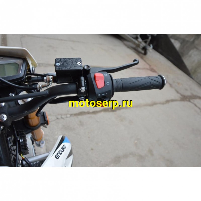 Купить  Мотоцикл Кросс/Эндуро RACER ENDURO 300 RC300-GY8A (Рейсер Эндуро 300) (ПТС), 21/18, 270сс, воздушн-маслян.охл. 5 ск.,баланс. вал, диск/диск (зал) (шт) купить с доставкой по Москве и России, цена, технические характеристики, комплектация фото  - motoserp.ru