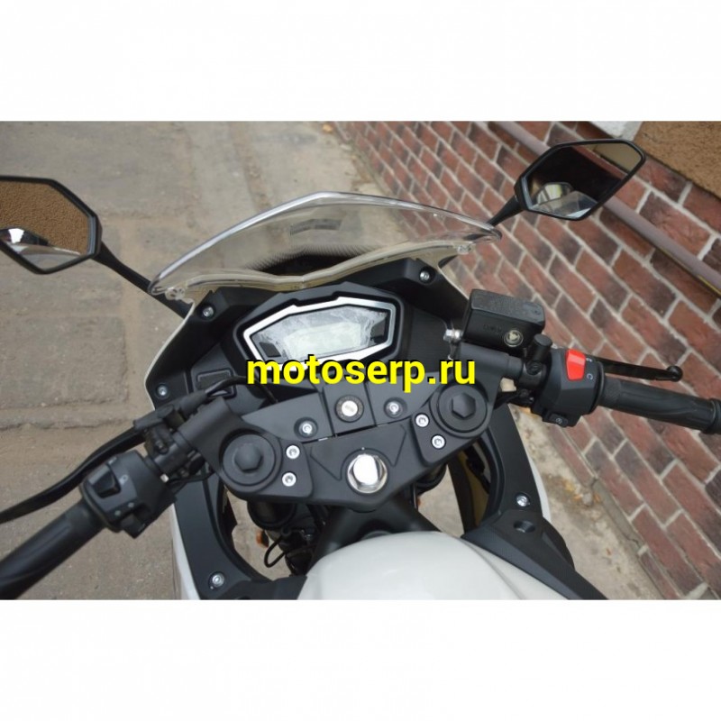 Купить  ====Мотоцикл Loncin VOGE 300RR (Вог 300РР) 300cc, 4т., жидкс. охлажд.,29 л.с., 6 КПП, инжект..,электростартер, 17"/17",  (шт) (VOGE купить с доставкой по Москве и России, цена, технические характеристики, комплектация фото  - motoserp.ru