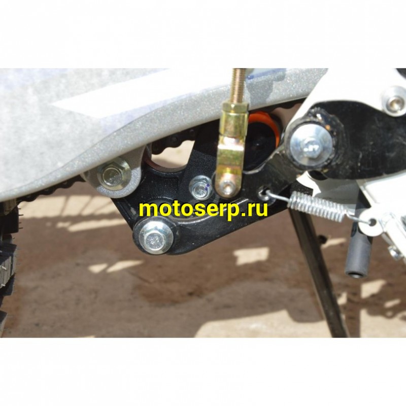 Купить  ====Мотоцикл Кросс/Эндуро AVANTIS A2 Lux (ПТС), УЦЕНКА НОВЫЙ (ржавчина на выхлопной трубе) 21/18, 172FMM, 4Т, возд. охл, (шт).  купить с доставкой по Москве и России, цена, технические характеристики, комплектация фото  - motoserp.ru