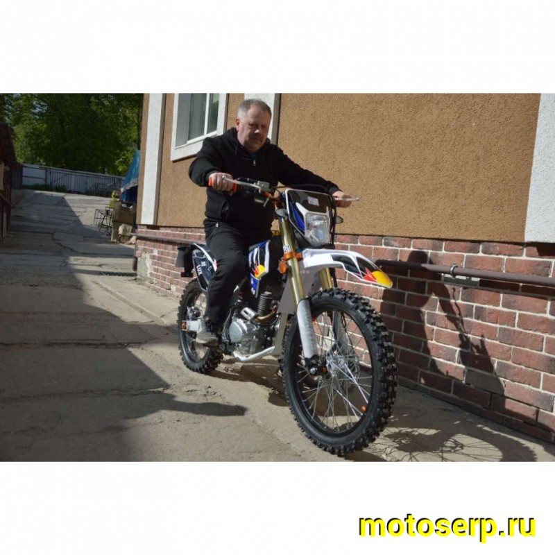Купить  ====Мотоцикл Кросс/Эндуро AVANTIS A2 Lux (ПТС), УЦЕНКА НОВЫЙ (ржавчина на выхлопной трубе) 21/18, 172FMM, 4Т, возд. охл, (шт).  купить с доставкой по Москве и России, цена, технические характеристики, комплектация фото  - motoserp.ru