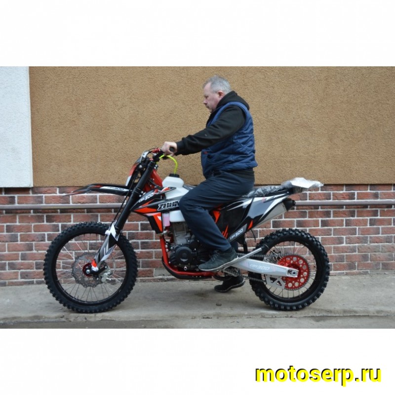 Купить  Мотоцикл Кросс/Эндуро ZUUM 300CBS ZM RIDER K8 (спортинв), 2021г; 21/18, 4Т, 300cc, ZS174MN,пластик КТМ, большой бак,вилка 48мм, карбюр.  (шт)   купить с доставкой по Москве и России, цена, технические характеристики, комплектация фото  - motoserp.ru