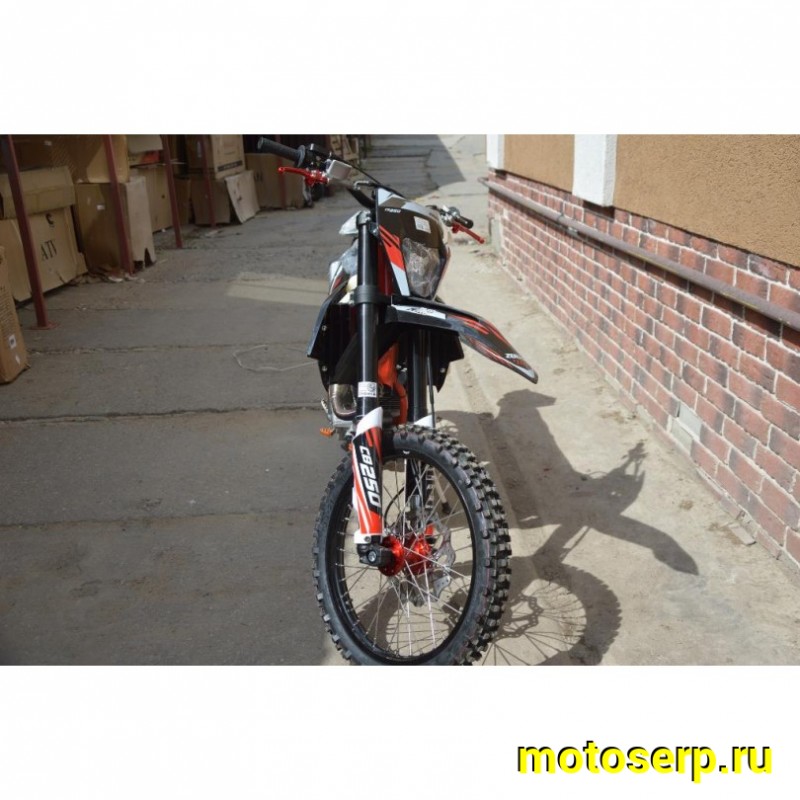 Купить  ====Мотоцикл Кросс/Эндуро ZUUM CR250 CB К8 (спортинв),  21/18, 4Т, 250cc, ZS172FMM, пластик КТМ , большой бак, вилка 48мм, карбюр, (Бер) (шт)   купить с доставкой по Москве и России, цена, технические характеристики, комплектация фото  - motoserp.ru